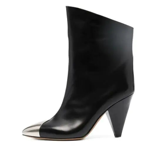 Bottes bicolores pointues et talons la Tendance