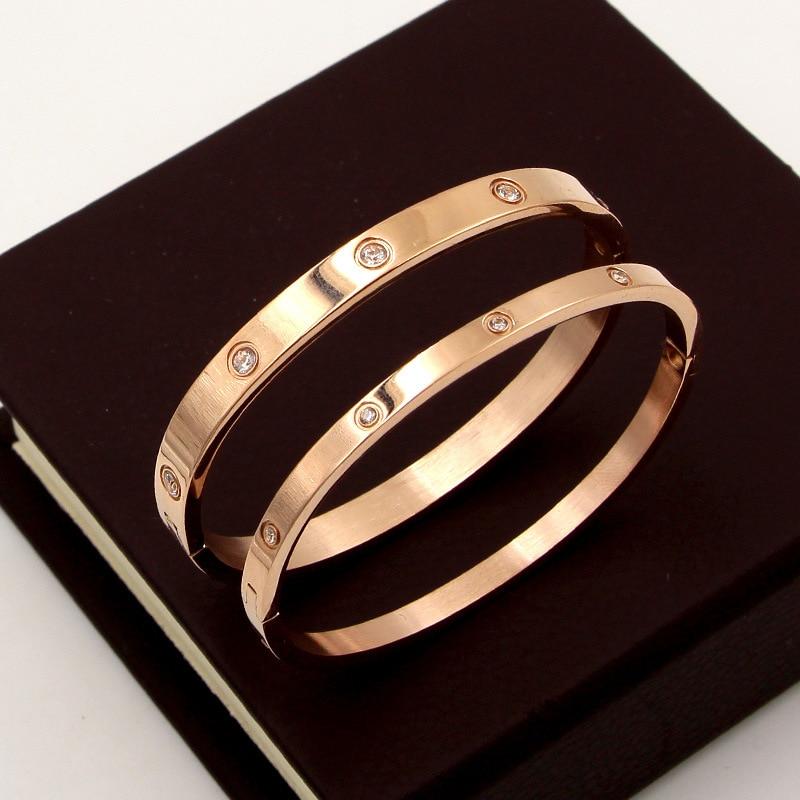 BRACELET en acier pour femme
