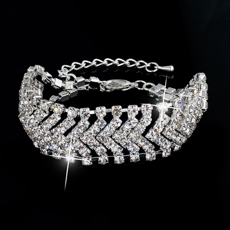 Bracelets Luxury Crystal couleur argent orné de swarowski