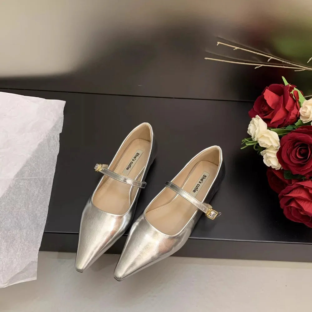 Chaussures ballerines pointues argentées, blanches ou noires tendance mode en cuir artificiel à semelle plate