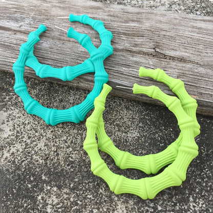 Boucles d'oreilles créoles Bambou nouvelle résine colorée