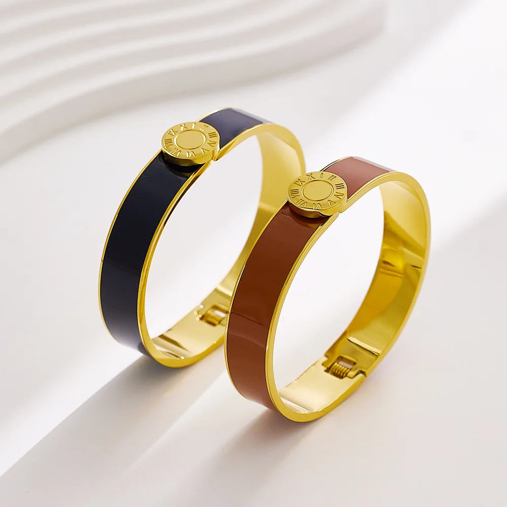 Bracelet de luxe en acier titane et émail avec plaquette dorée et chiffres romains, plaqué or 18 carats, manchette étanche