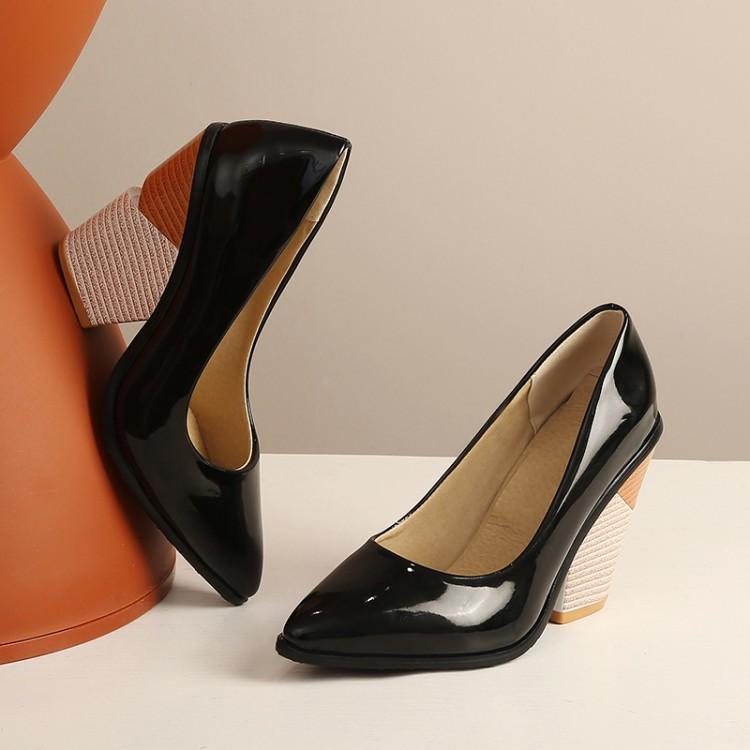 Talons vernis en cuir vinyl jaune orange blanc à gros talons et bouts pointus