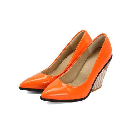 Talons vernis en cuir vinyl jaune orange blanc à gros talons et bouts pointus