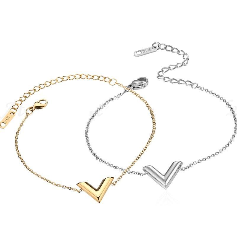 Collier en forme de V lettre pendentif en acier inoxydable couleur or rose or ou argent
