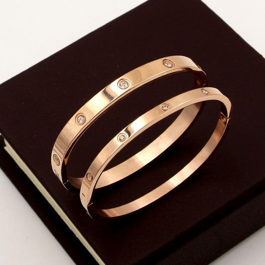 BRACELET en acier pour femme