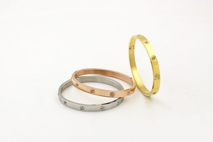 BRACELET en acier pour femme