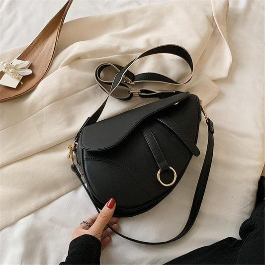 Saddle Sac tendance Diagonal Fashion Noir pour Ladies existe en 3 couleurs